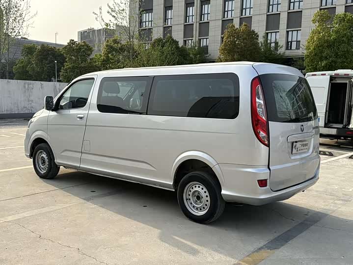 Foton G5 2021 2021款 2.4L汽油商运版6座多用途乘用车4K22D4M