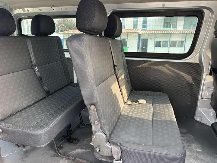 Foton G5 2021 2021款 2.4L汽油商运版6座多用途乘用车4K22D4M