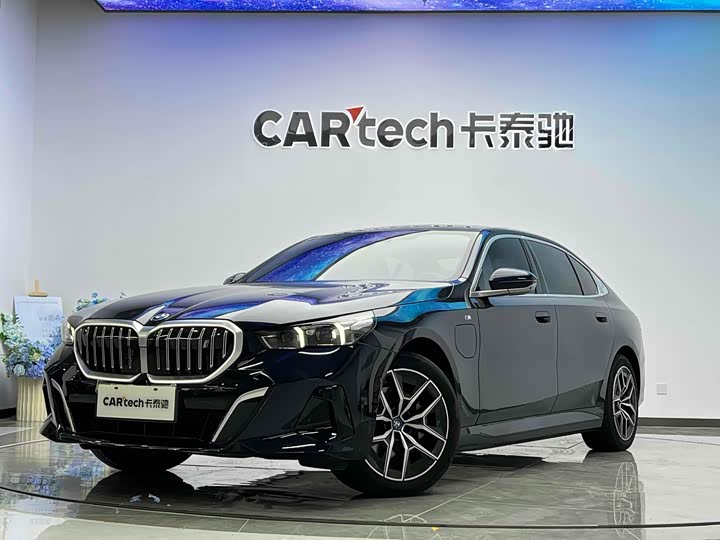 2025 BMW i5