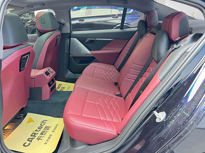 BMW i5 2025 2025款 eDrive 40L M运动套装