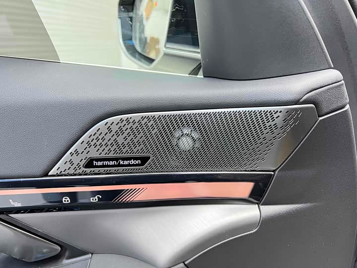 BMW i5 2025 2025款 eDrive 40L M运动套装