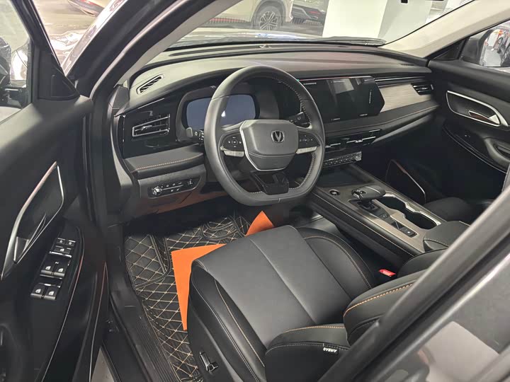 Changan X7 Plus 2024 2024款 1.5T 自动尊耀型 7座