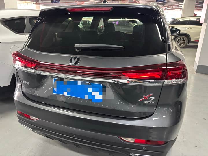 Changan X7 Plus 2024 2024款 1.5T 自动尊耀型 7座