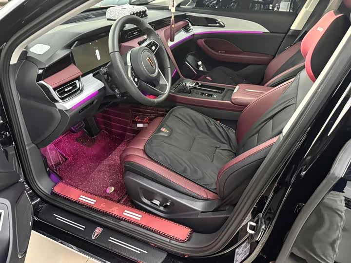 Hongqi H5 2025 2025款 2.0T 自动旗畅版