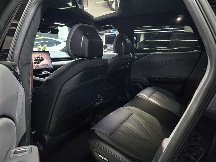 Zeekr 007 GT 2025 2025款 后驱智驾版 75kWh