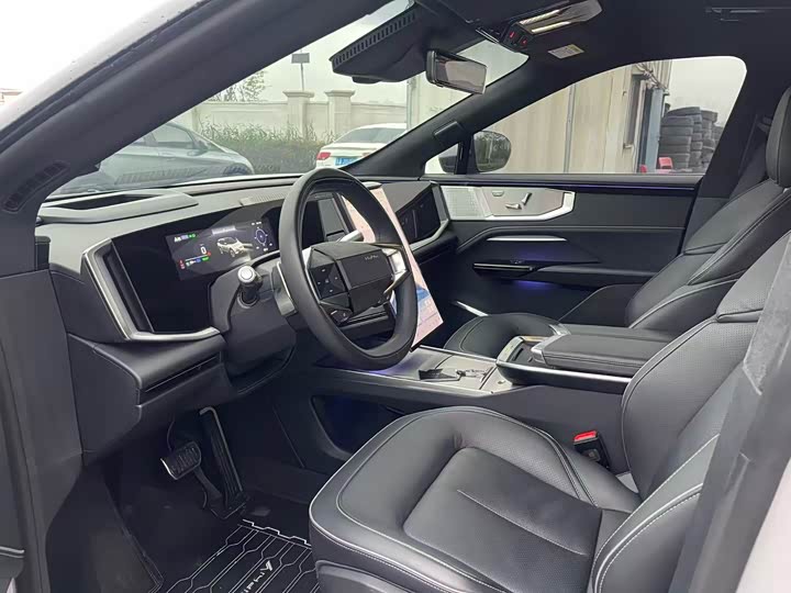 HiPhi Y 2023 2023款 560km 精英版