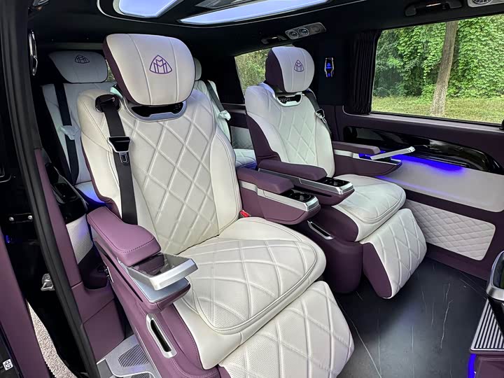 Mercedes-Benz Vito 2024 2024款 2.0T 精英版 7座