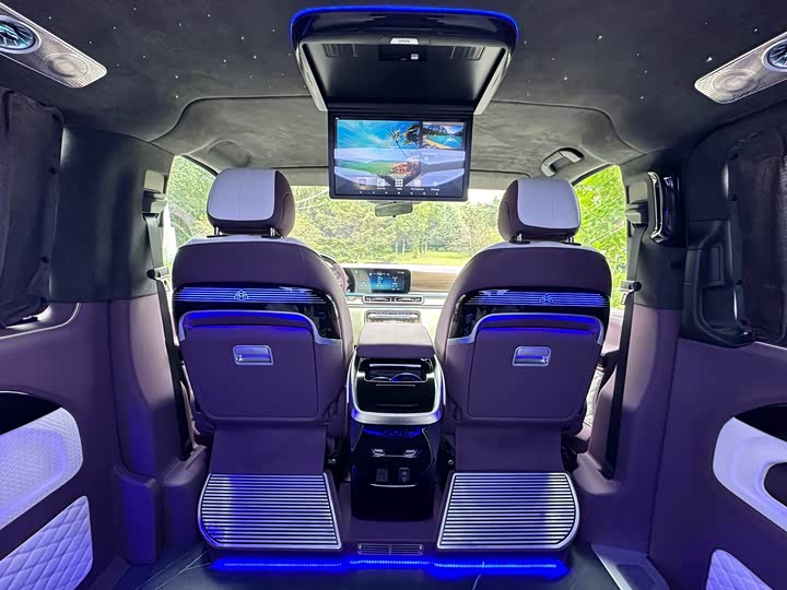 Mercedes-Benz Vito 2024 2024款 2.0T 精英版 7座