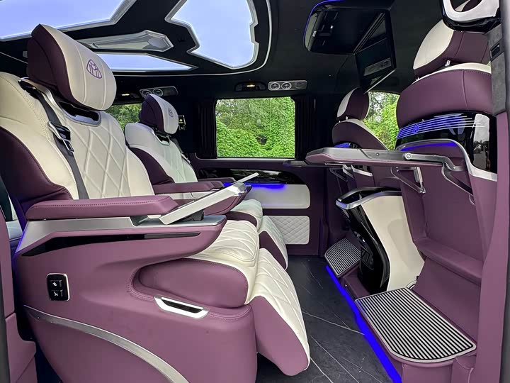 Mercedes-Benz Vito 2024 2024款 2.0T 精英版 7座