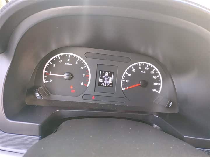 Dongfeng Forthing Lingzhi M5 2023 2023款 M5L 1.6L 基本型 7座