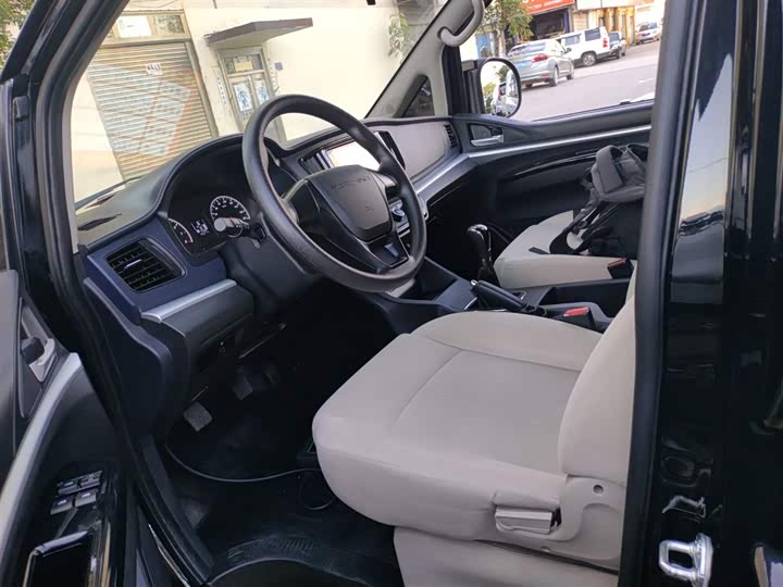 Dongfeng Forthing Lingzhi M5 2023 2023款 M5L 1.6L 基本型 7座