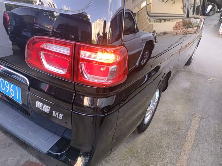 Dongfeng Forthing Lingzhi M5 2023 2023款 M5L 1.6L 基本型 7座