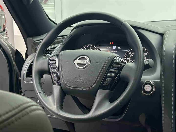 Nissan Armada 2023 2023款 ARMADA 5.6L 无敌舰队铂金版