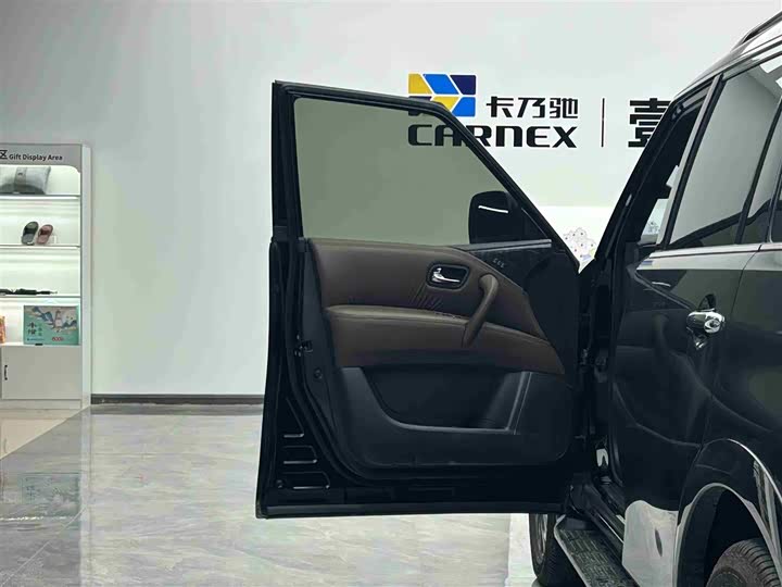 Nissan Armada 2023 2023款 ARMADA 5.6L 无敌舰队铂金版