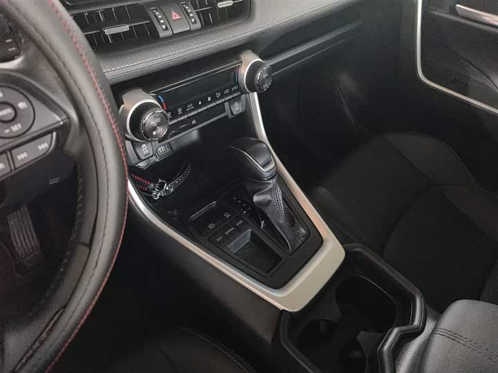 Toyota Wildlander 2024 2024款 2.0L CVT两驱豪华PLUS版