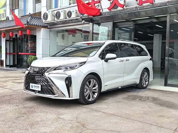 Toyota Sienna 2024 2024款 2.5L混动 至尊版