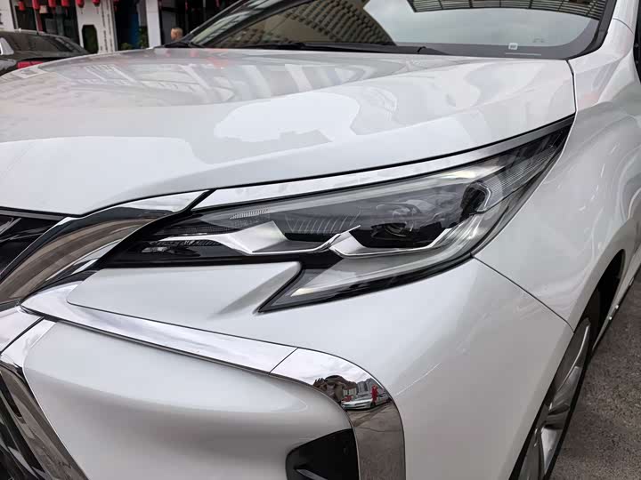 Toyota Sienna 2024 2024款 2.5L混动 至尊版