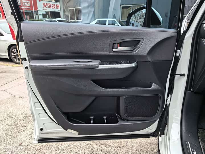 Toyota Sienna 2024 2024款 2.5L混动 至尊版