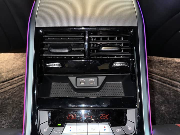 BMW 8 Series 2021 2021款 840i xDrive 四门轿跑车 M运动套装