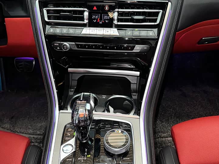 BMW 8 Series 2021 2021款 840i xDrive 四门轿跑车 M运动套装