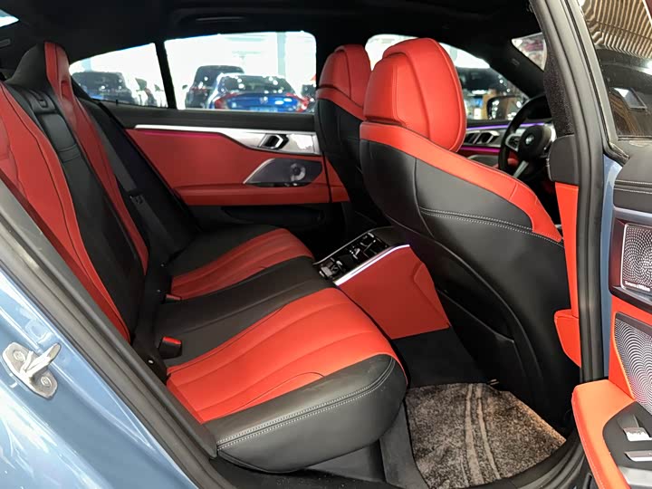 BMW 8 Series 2021 2021款 840i xDrive 四门轿跑车 M运动套装