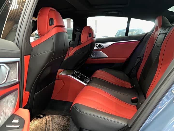 BMW 8 Series 2021 2021款 840i xDrive 四门轿跑车 M运动套装