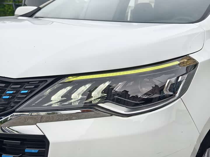 Maxus Mifa 5 2022 2022款 1.3T PLUG IN 尊享版 七座