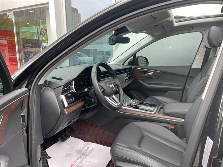 Audi Q7 2024 2024款 55 TFSI quattro S line运动型