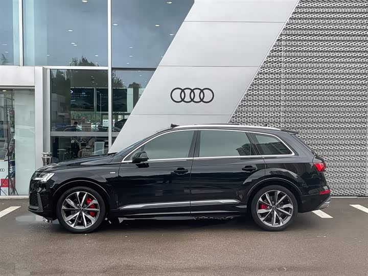 Audi Q7 2024 2024款 55 TFSI quattro S line运动型