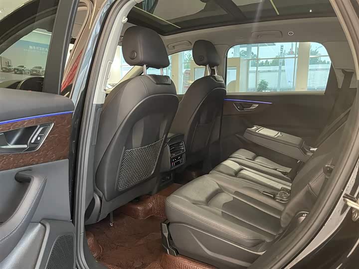 Audi Q7 2024 2024款 55 TFSI quattro S line运动型