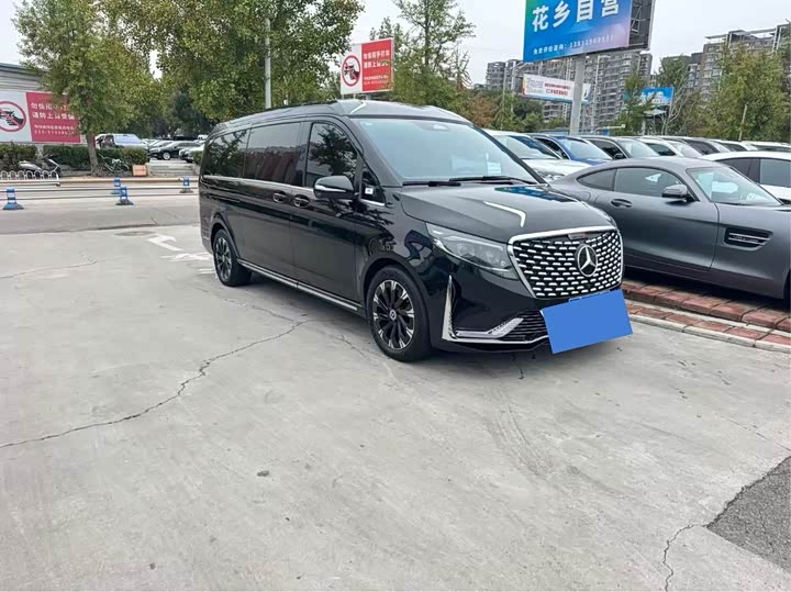Mercedes-Benz V-Class 2024 2024款 V 300 L 长轴距豪华版