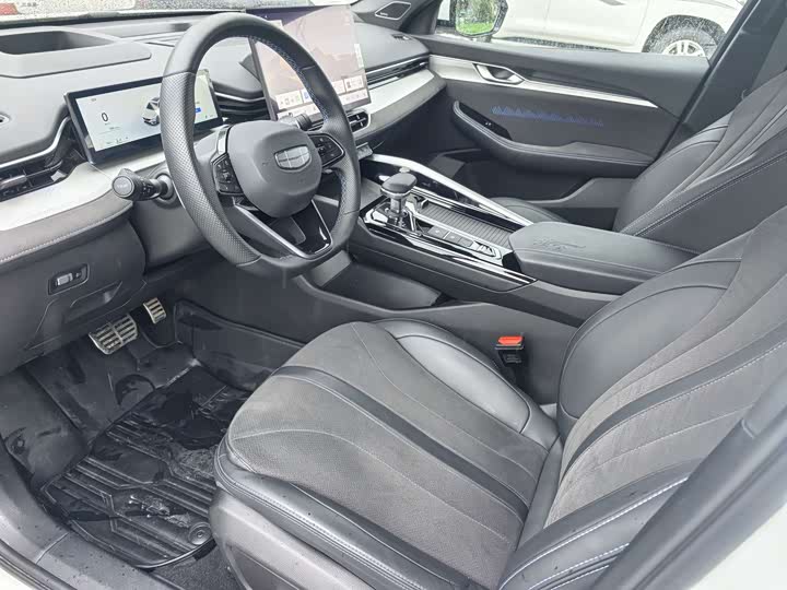 Geely Preface 2025 2025款 东方曜 2.0TD 望月版