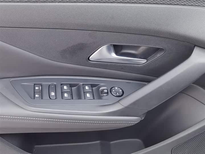 Peugeot 408X 2023 2023款 引力版