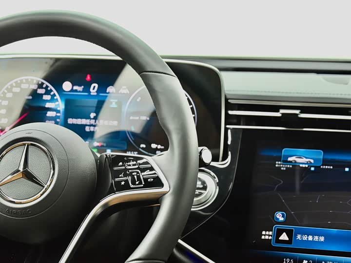 Mercedes-Benz E-Class Hybrid 2024 2024款 E 350 e L 插电式混合动力轿车