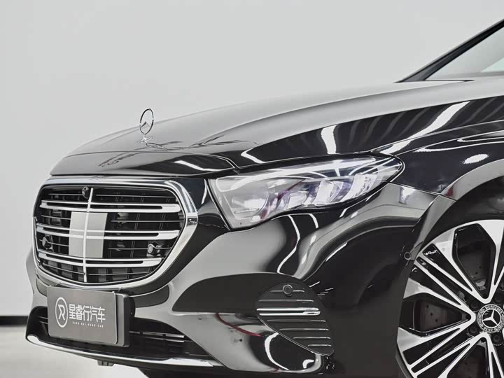 Mercedes-Benz E-Class Hybrid 2024 2024款 E 350 e L 插电式混合动力轿车