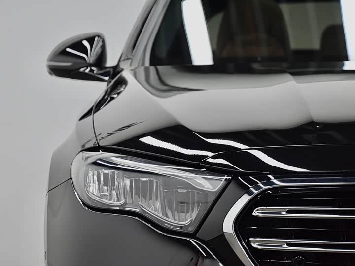 Mercedes-Benz E-Class Hybrid 2024 2024款 E 350 e L 插电式混合动力轿车