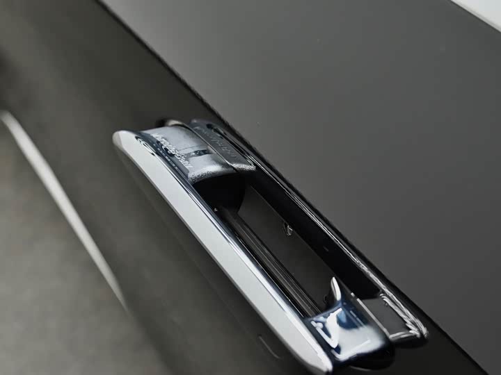 Mercedes-Benz E-Class Hybrid 2024 2024款 E 350 e L 插电式混合动力轿车