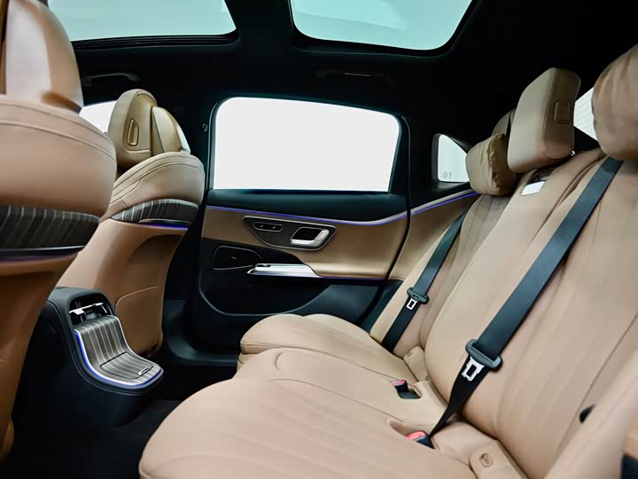 Mercedes-Benz E-Class Hybrid 2024 2024款 E 350 e L 插电式混合动力轿车