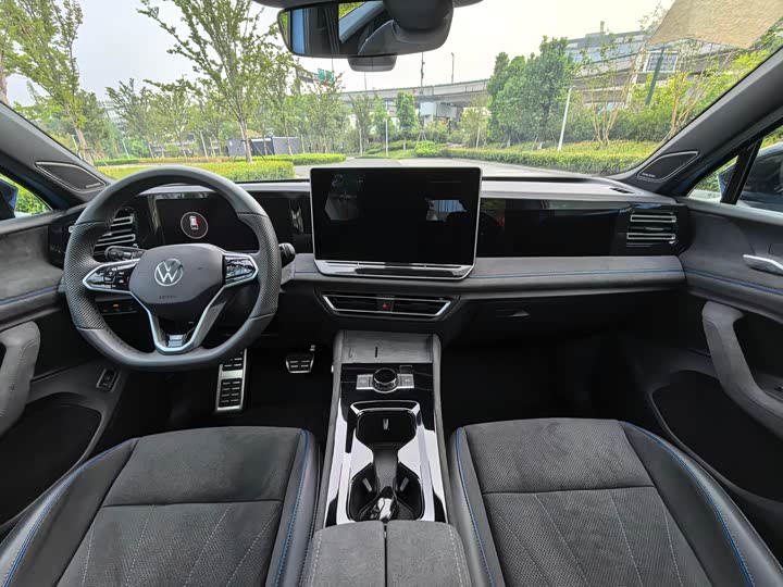 Volkswagen Tiguan L Pro 2024 2024款 PRO 380TSI 四驱R-Line智尊版