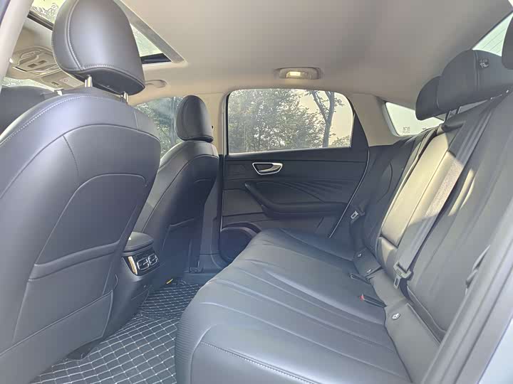 Roewe D7 2023 2023款 DMH 125km 超越版