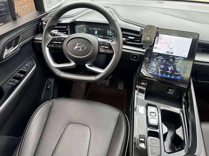 Hyundai Custo 2024 2024款 270TGDi LUX 尊贵版