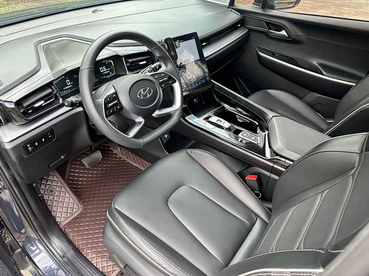 Hyundai Custo 2024 2024款 270TGDi LUX 尊贵版