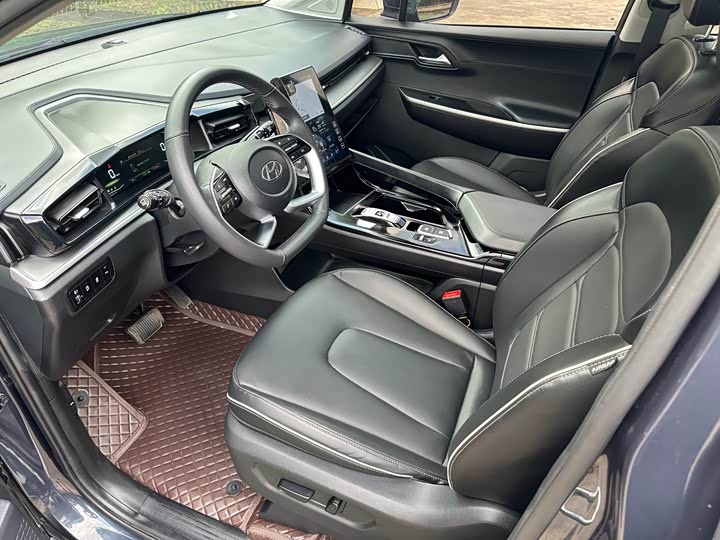 Hyundai Custo 2024 2024款 270TGDi LUX 尊贵版