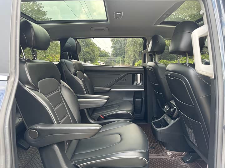 Hyundai Custo 2024 2024款 270TGDi LUX 尊贵版