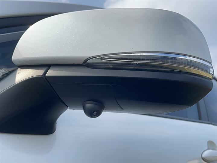 Toyota Corolla Cross 2024 2024款 2.0L 精英版