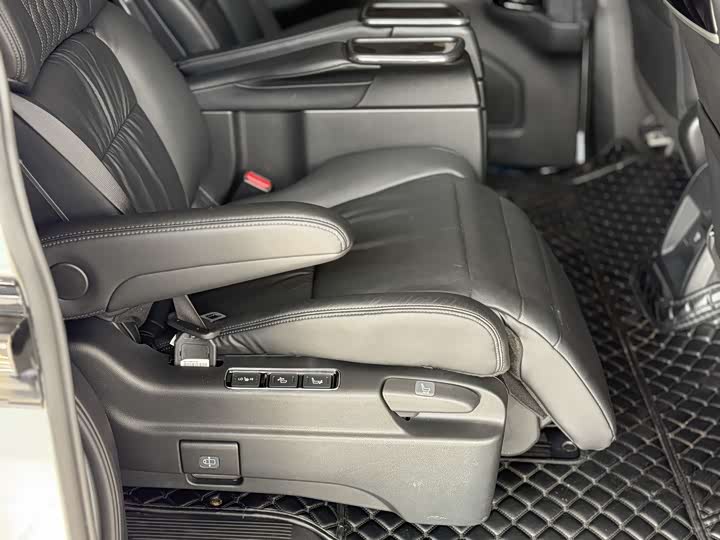 Honda Elysion 2024 2024款 2.0L e:HEV 豪华版