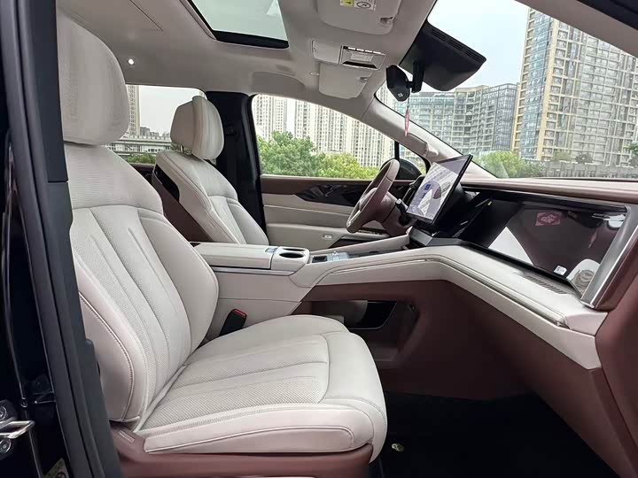 BYD Xia 2025 2025款 DM-i 1.5T 180km 卓越型