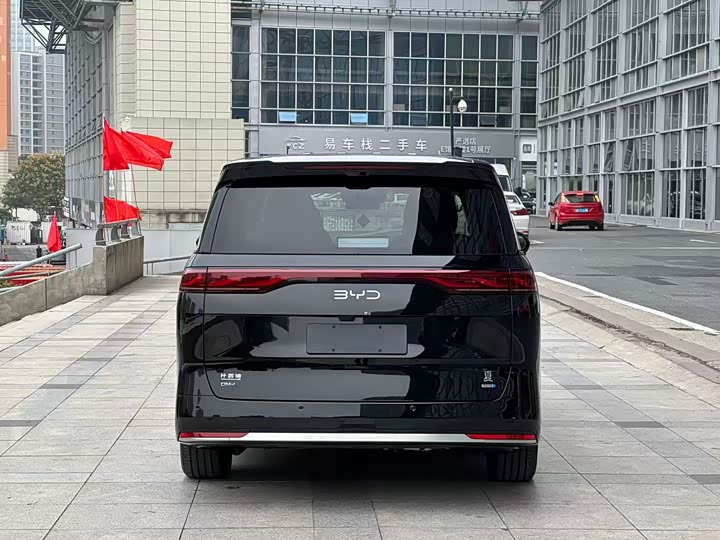 BYD Xia 2025 2025款 DM-i 1.5T 180km 卓越型