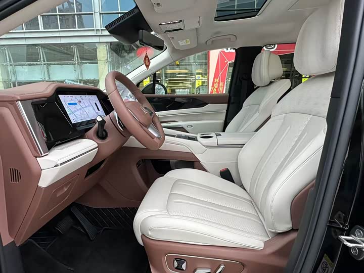 BYD Xia 2025 2025款 DM-i 1.5T 180km 卓越型