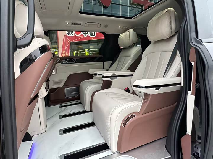 BYD Xia 2025 2025款 DM-i 1.5T 180km 卓越型